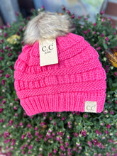Load image into Gallery viewer, Kids Ribbed Pom CC Beanie
