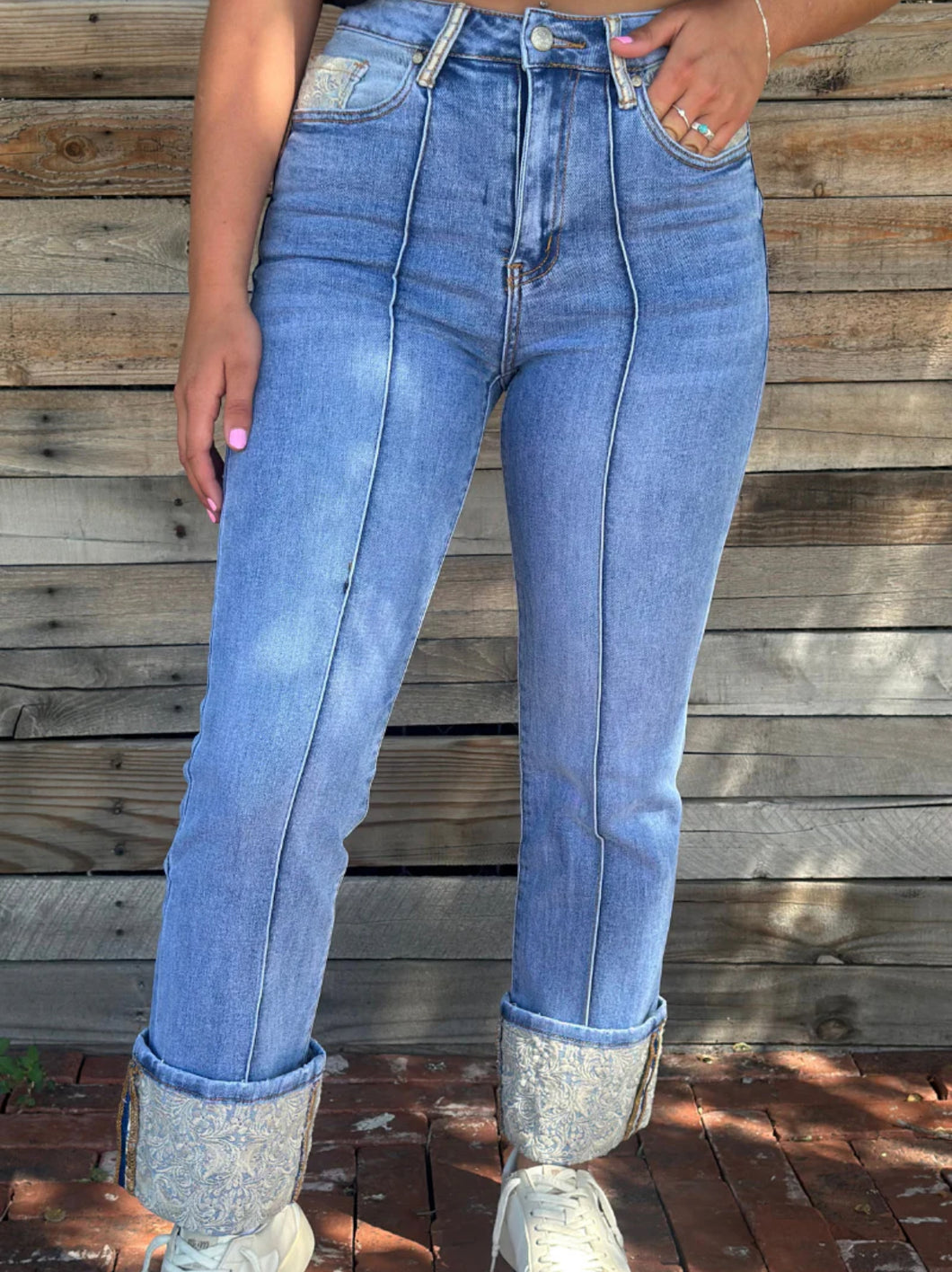 Kreek Cuffed Jeans