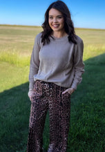 Load image into Gallery viewer, Sterling Staple Sweater – Camel
